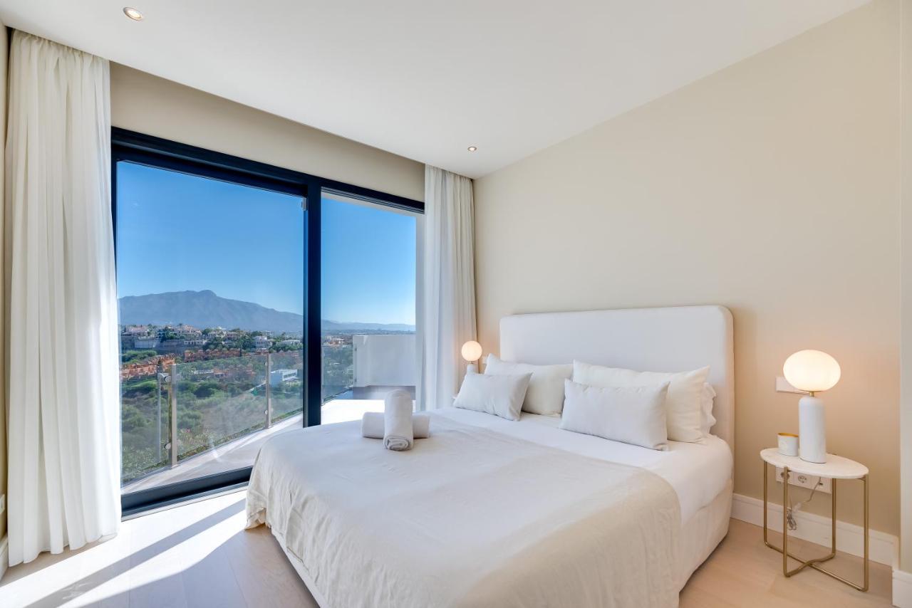 Villa Paraiso: Luxury Sea View Resort with Infinity Pool and Golf Estepona Exterior photo